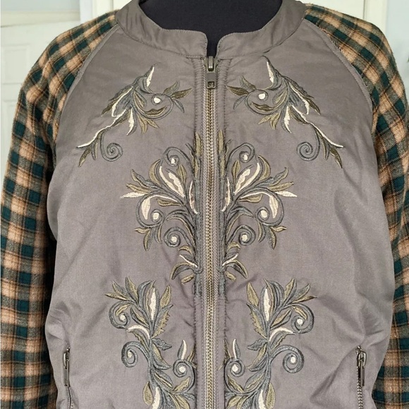 Sundance Bomber Jacket Green Embroidered Plaid Sleeves Size Large - Picture 2 of 8